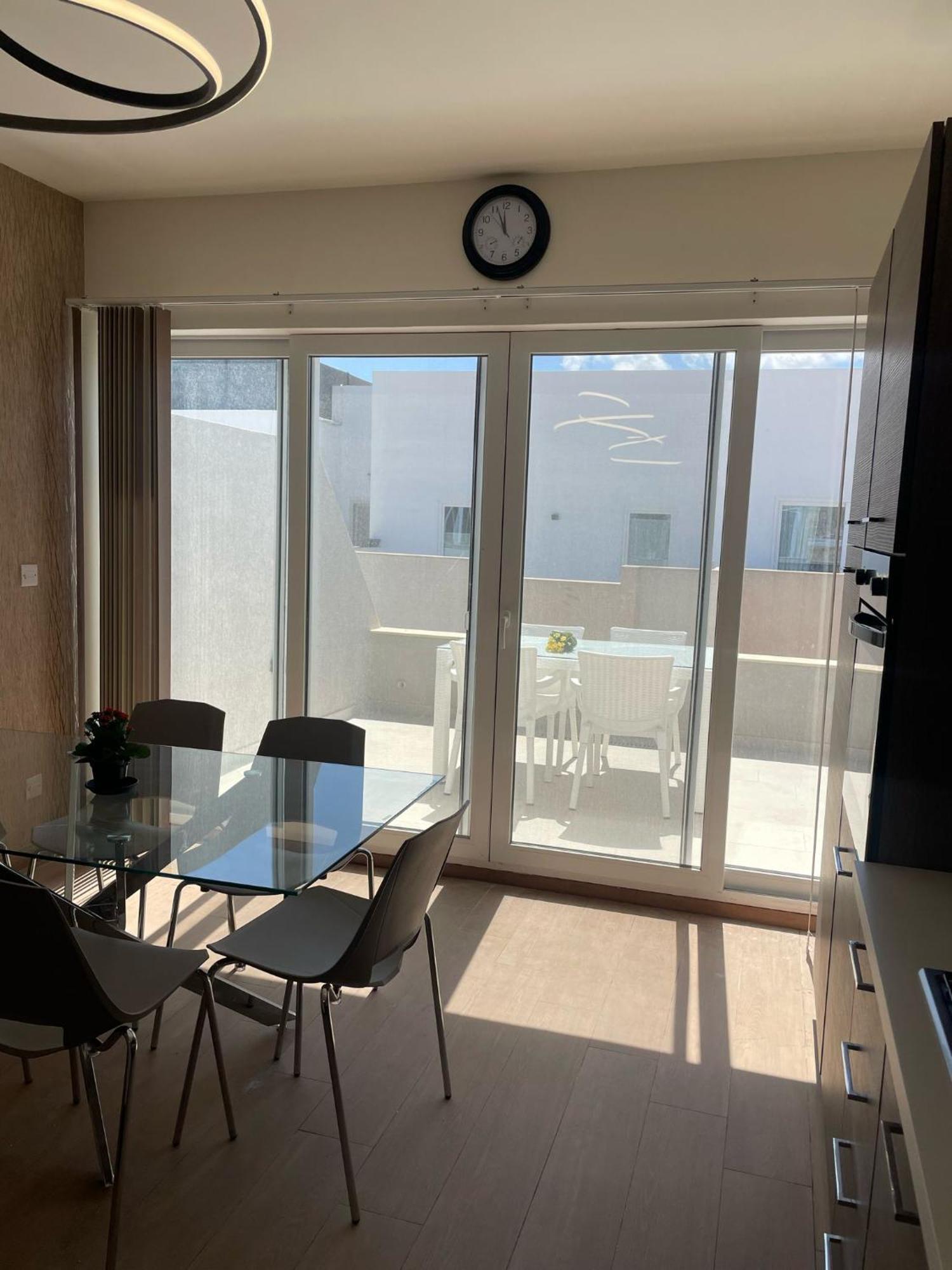 San Ġwann Three Bedroom Penthouse מראה חיצוני תמונה